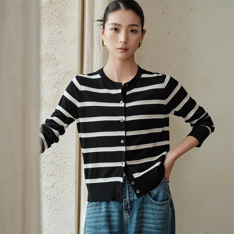 2025年秋季通勤单件长袖横条开衫，女装羊毛衫，绒歆坊