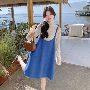 8601款小碎花蓝色两件套套装P120 198图片