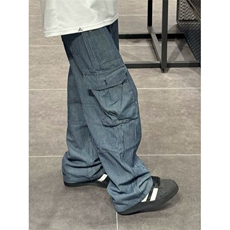 蓝色