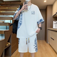 白色