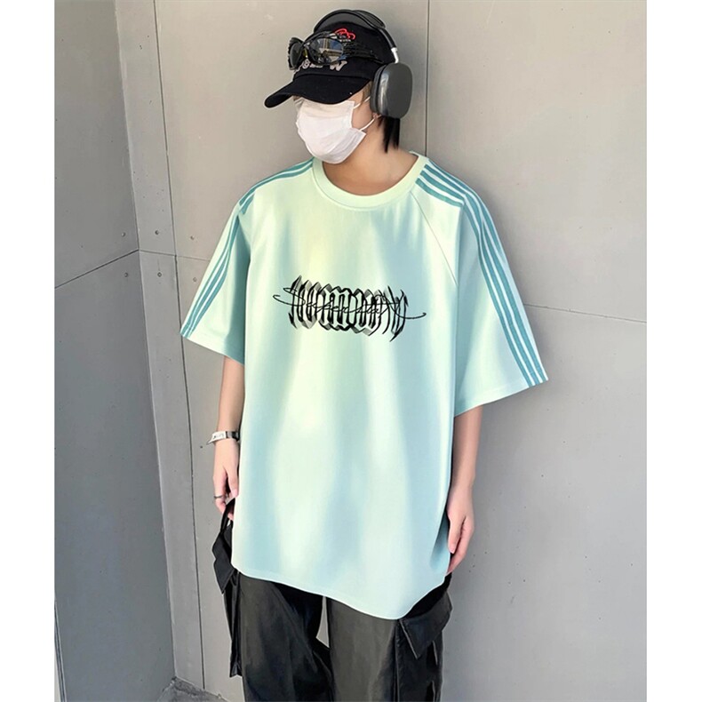 抖音得物品质二开240克宽松纯棉美式潮牌印花三条杠中性风短袖T恤,男装T恤,电商A486