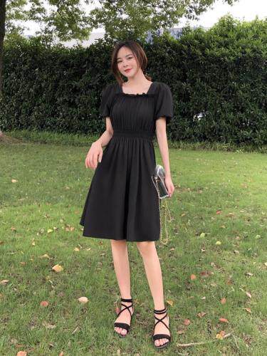 收腰显瘦连衣裙，女装连衣裙，百变诱惑