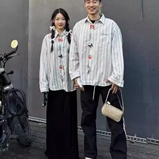 白色