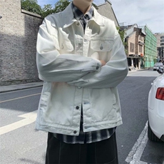 白色
