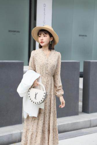 法式小碎花连衣裙，女装连衣裙，蜜雪·薇琪