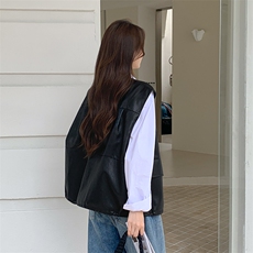 黑色高级感皮衣时尚洋气2025秋新款pu皮马甲圆领外套女，女装皮衣，2C229