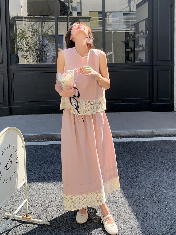 2025夏季女新款粉色初恋风法式温柔气质蕾丝拼接背心半身裙两件套,女装套装/套裙,韩蜜菓