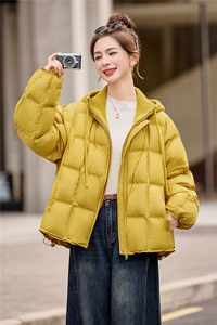 90%白鸭绒2025年冬季宽松休闲羽绒服外套图片