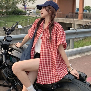 多巴胺红色格子短袖衬衫女夏季2025休闲宽松中长外穿防晒衬衣上衣图片