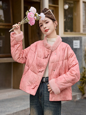 新中式国风羽绒服女2025冬季新款独特超好看短款粉色毛领保暖外套，女装羽绒服，伊仟回