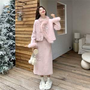 粉色千金感羽绒服外套半身裙套装女秋冬2025新款新中式刺绣两件套图片