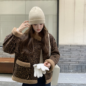 2024年冬季新款双面穿羊羔毛外套女0153图片