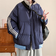 深蓝色