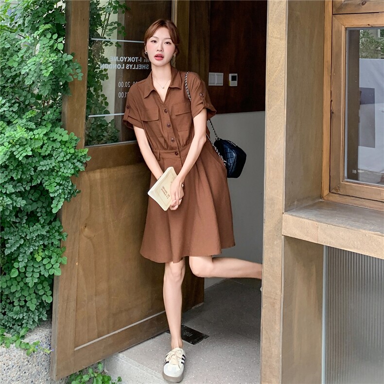 2025夏季松弛慵懒风翻领淡人连衣裙女设计感小众复古工装风衬衫裙,女装连衣裙,2C211