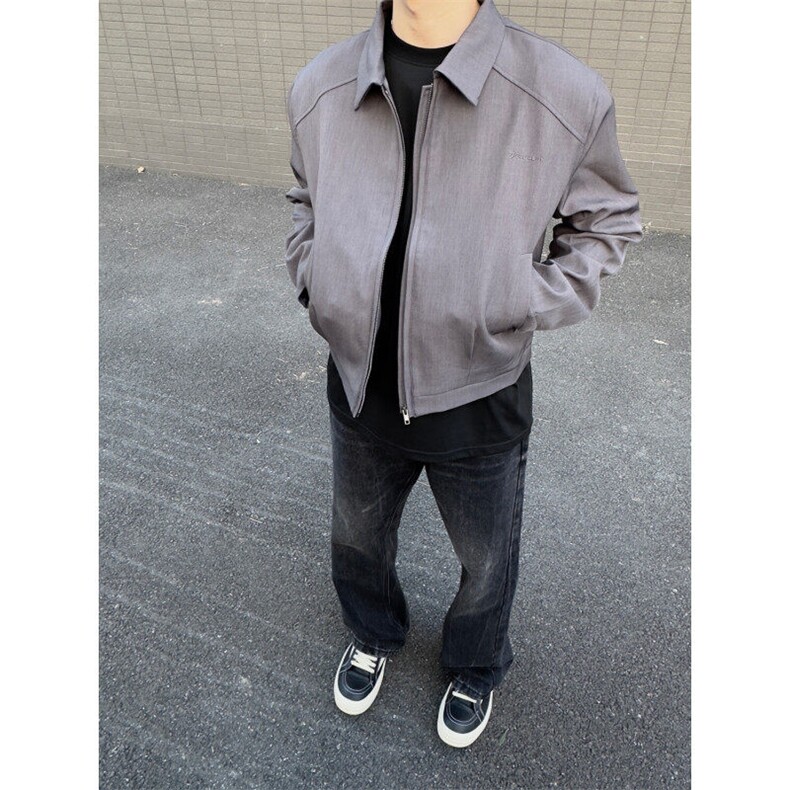灰色垫肩短款外套男款高级感痞帅cleanfit西装夹克美式翻领棒球服图片