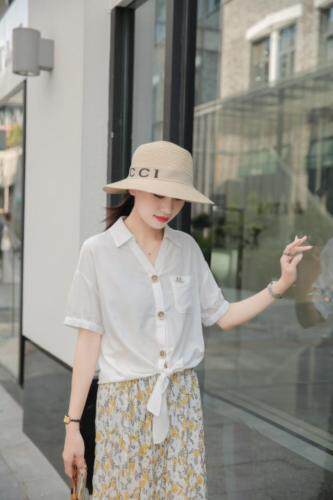 休闲时尚小衫，女装，百变诱惑