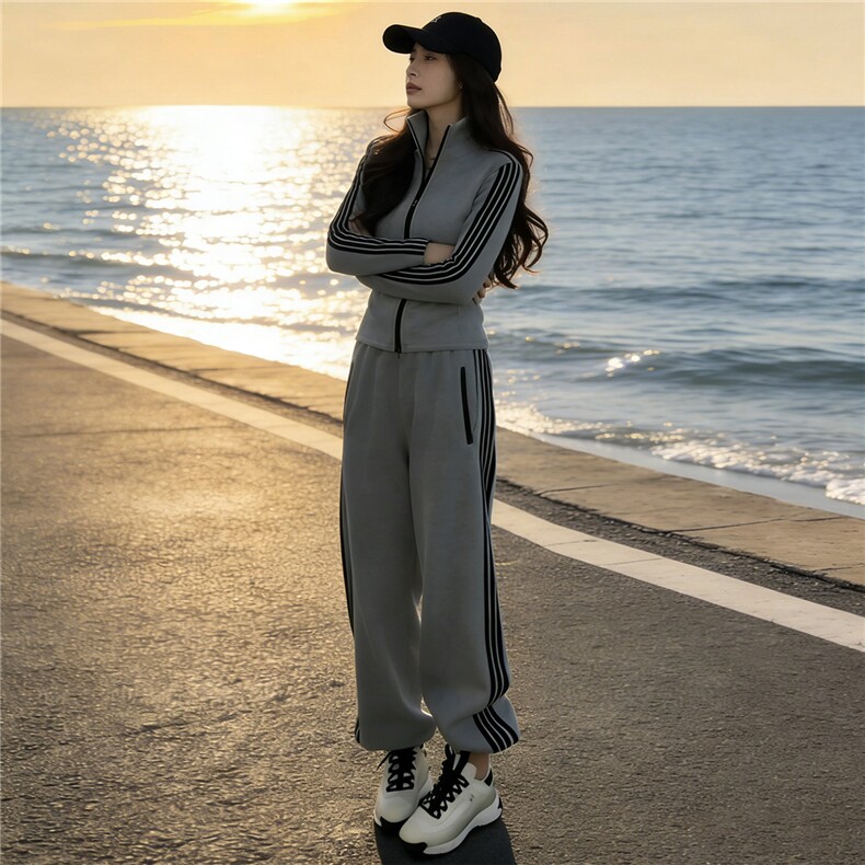 韩版休闲运动套装女春季新款高级感显瘦立领卫衣时尚阔腿裤两件套图片