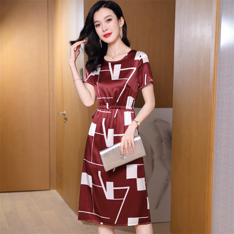 2025夏季新款真丝连衣裙女高端大气中老年妈妈装桑蚕丝遮肉减龄裙，女装连衣裙，阿舍尔精品