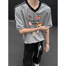 灰色