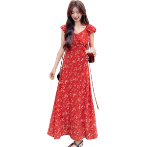 法式收腰显瘦红色碎花连衣裙女夏2025新款爆款甜美显瘦巨好看长裙图片