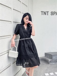 现货供应系列款连衣裙图片