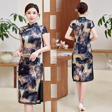 送考妈妈真丝国风水墨印花中长款桑蚕丝改良旗袍女气质显瘦连衣裙，女装汉服/婚纱/旗袍/礼服，小荷流