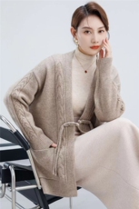 开衫女V领纯色秋冬新款百搭外套毛衣针织上衣,女装羊毛衫,纳慈羊绒,清河羊绒市场 开衫女V领纯色秋冬新款百搭外套毛衣针织上衣,女装羊毛衫,纳慈羊绒,清河羊绒市场