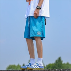 蓝色