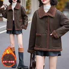 皮毛一体仿羊羔毛外套女短款2024新款秋冬季加绒机车服加厚皮夹克，女装羊羔毛/颗粒绒，潮流依族