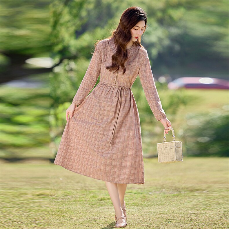 高端长袖格纹撞色连衣裙女2026春新款气质洋气减龄衬衫裙,女装连衣裙,水衣源