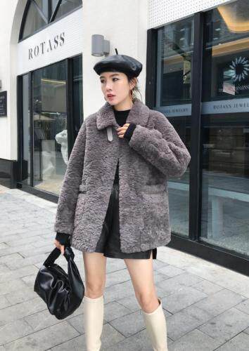 冬季皮毛一体外套，莫卡熊手感超柔，女装，米朵拉