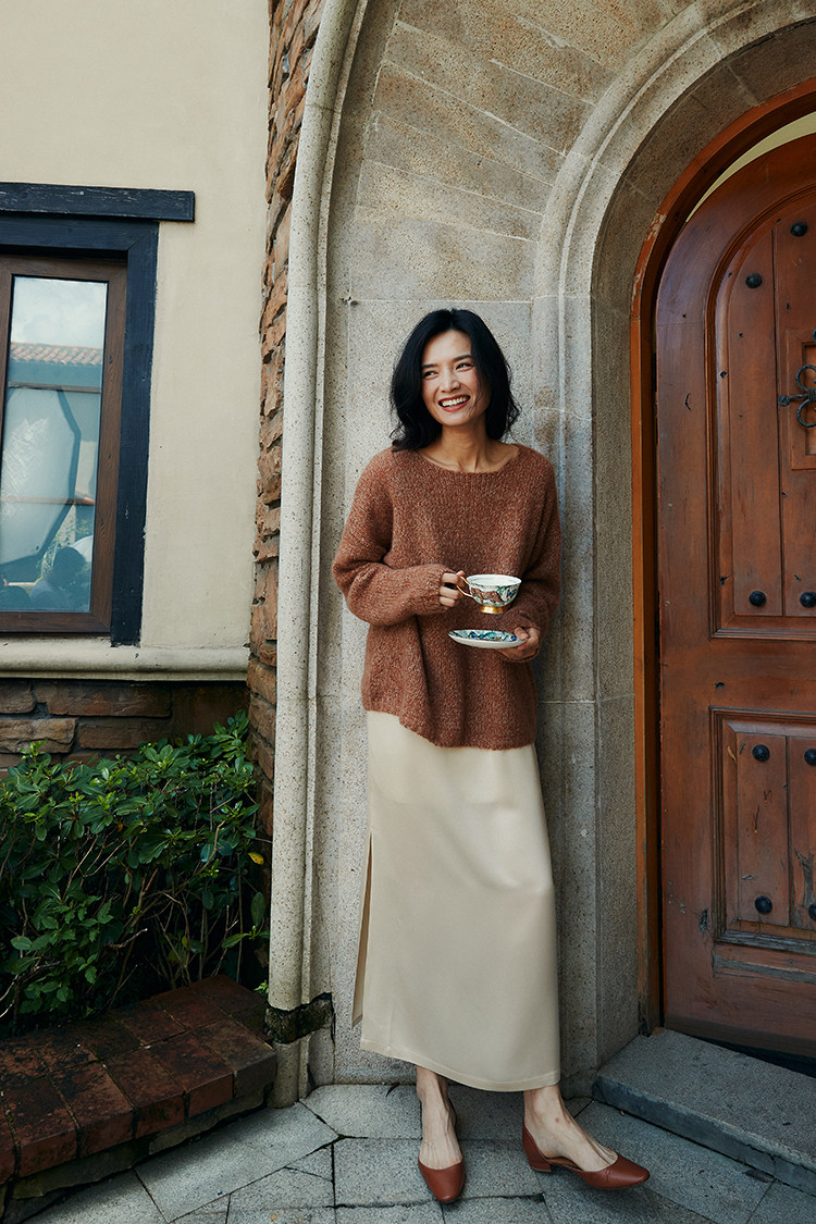 2024秋冬新款77%山羊绒女士真丝花纱无边圆领羊绒衫,女装羊绒衫,澳霖羊绒