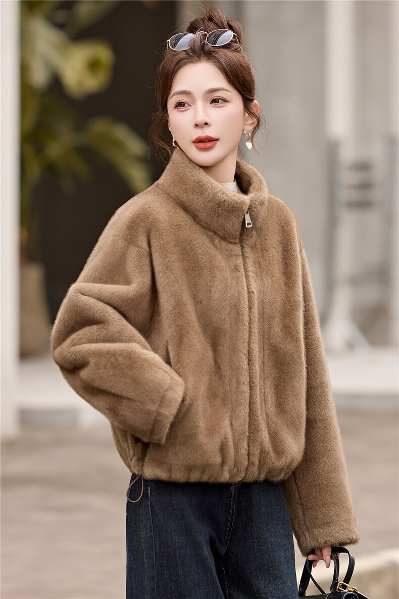 2026年冬季新款双色水貂毛立领皮毛一体保暖外套,女装棉衣/棉服,盈茜