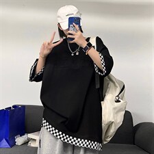 黑色