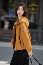 2025秋季新品橙色甜美减龄简约时尚休闲连帽工装外套，女装短外套，难舍钰依