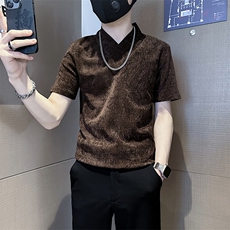 褐色
