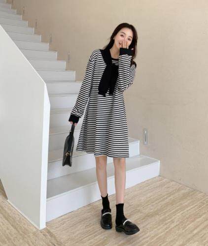 秋季新款连衣裙，女装连衣裙，E莎