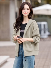 现货外套休闲运动女秋冬季2025新款气质减龄高级感时尚女装，女装短外套，韩然一族