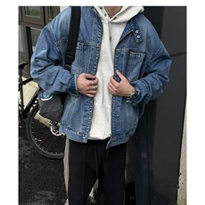 蓝色