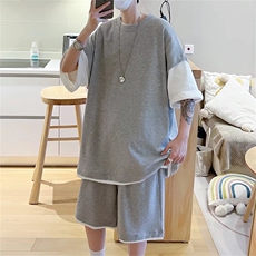 灰色