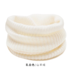 乳白色