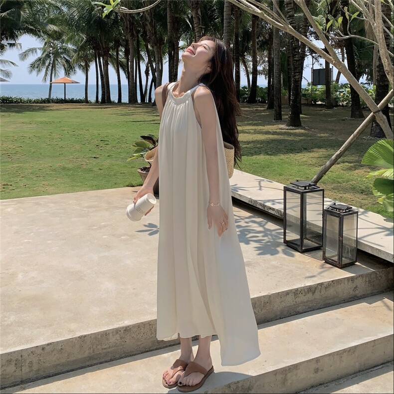 白色法式度假风挂脖连衣裙女2025夏季新款高级感超仙绝美显瘦长裙,女装连衣裙,2C232
