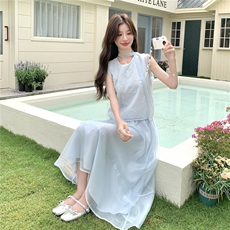 浅蓝色蕾丝背心网纱半身裙套装女夏2025新款ootd穿搭超好看两件套，女装套装/套裙，2C135