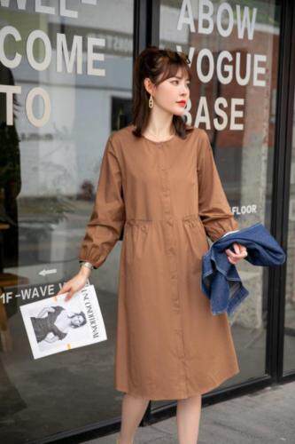 秋款连衣裙，女装连衣裙，莫妮菲