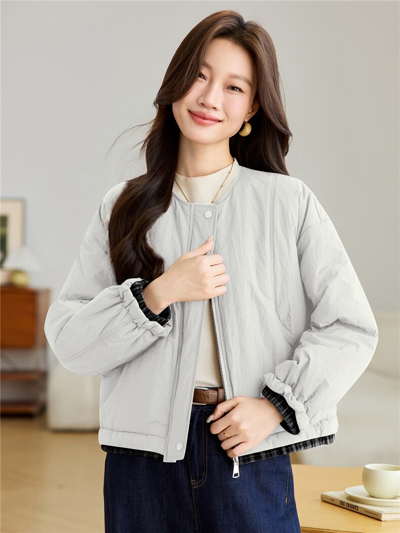 2025年冬季宽松圆领格子下摆拼接轻薄棉服棉衣短外套,女装棉衣/棉服,简韵佳