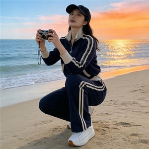休闲运动套装女装春季新款蓝色短款外套上衣阔腿裤两件套洋气减龄图片