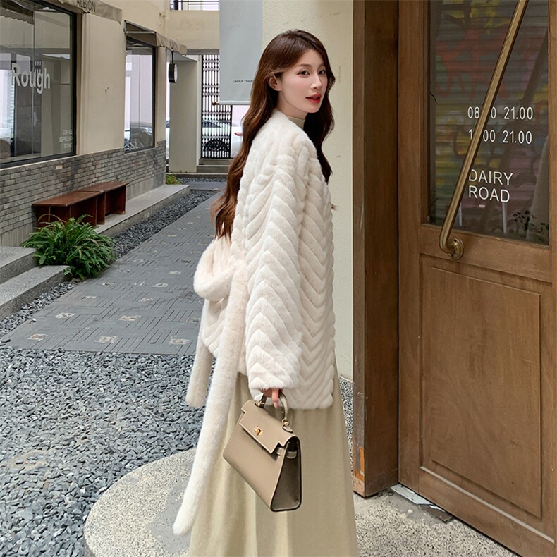 韩版仿水貂毛皮毛一体外套女2025年冬季新款收腰显瘦气质保暖皮草,女装皮草,2C116