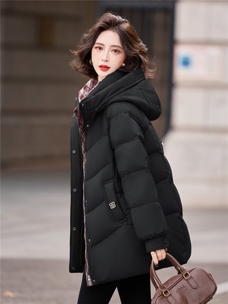 现货2025年冬季新款休闲中长款90绒羽绒服外套女保暖拼子拼接连帽,女装羽绒服,璐依舞