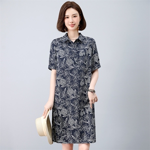 复古印花连衣裙女夏2025新款中年妈妈宽松大码休闲遮肚子显瘦裙子图片