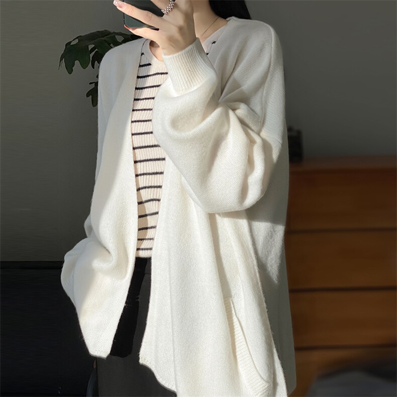 V领100%纯羊毛开衫女秋冬新款宽松慵懒风无扣羊绒衫针织外套毛衣，女装羊毛衫，冀清阳荣